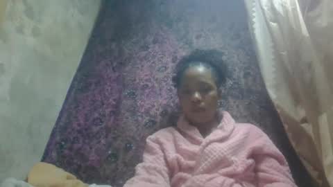 Snapshot of soamanaperina chatting on October 14, 6:33 pm soamanaperina online show from October 14, 6:33 pm