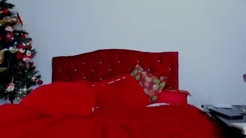 leidy online show from January 2, 9:50 pm