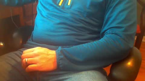 socksandasmile69 online show from December 5, 7:33 pm