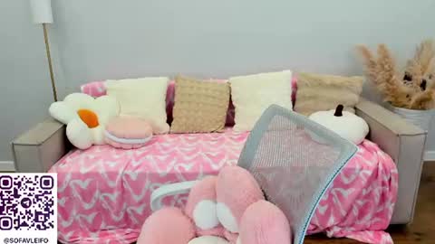 Sofa online show from July 22, 3:19 am