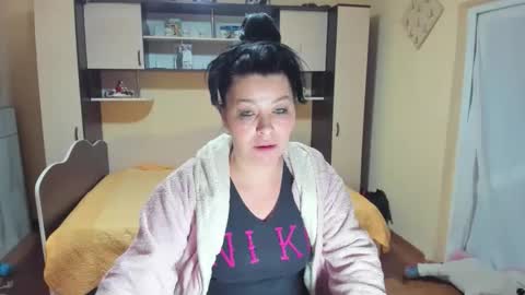 Soffy online show from February 2, 4:53 am