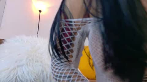 sofhia cruz online show from March 2, 2:30 am