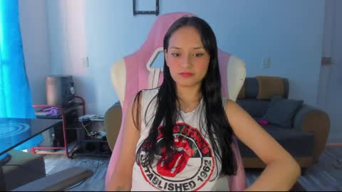 sofia online show from May 6, 9:21 pm
