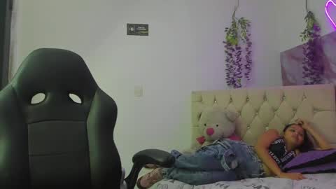 SOFI AND SANTY online show from April 21, 12:58 am
