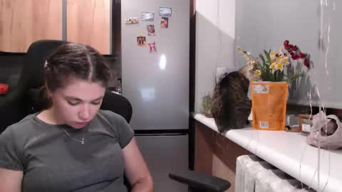 Sofi online show from April 19, 6:10 pm