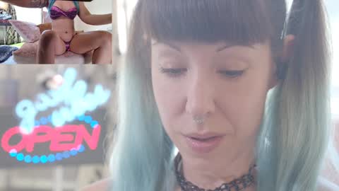 Snapshot of sofi_mora chatting on September 14, 2:18 pm Sofi Mora online show from September 14, 2:18 pm