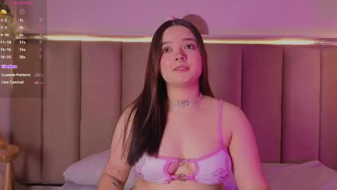 sofi_oaks online show from May 23, 9:11 pm