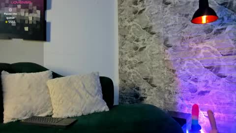 sofi_wiliiams2 online show from April 29, 8:46 pm