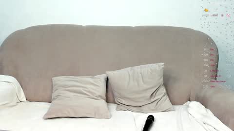 Snapshot of sofia__home chatting on February 6, 6:18 am Sofia online show from February 6, 6:18 am