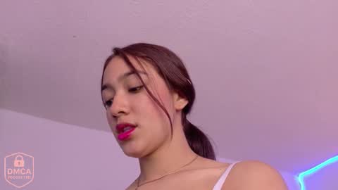sofia_arango1107 online show from November 4, 7:26 pm