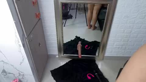 sofia gutierrez   online show from March 28, 8:27 am