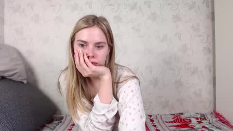 Sofia here online show from March 16, 12:14 am