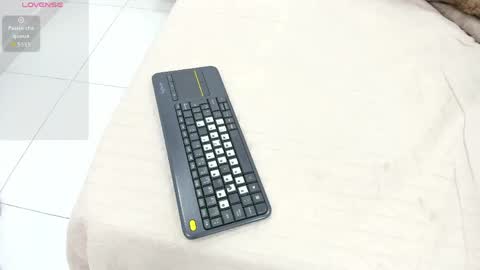 Sofia Ostos online show from April 11, 7:45 am