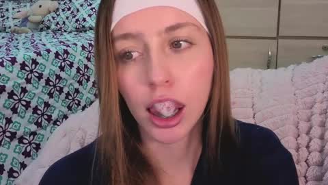     online show from April 23, 4:09 am