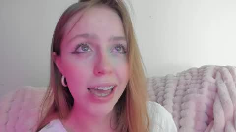 Snapshot of sofia_palacios_ chatting on March 4, 3:33 am online show from March 4, 3:33 am