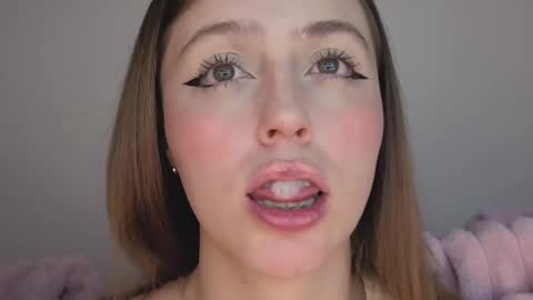 Snapshot of sofia_palacios_ chatting on October 7, 3:24 am online show from October 7, 3:24 am