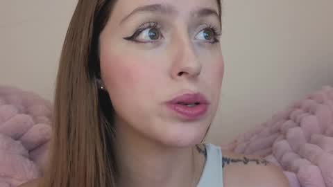 Snapshot of sofia_palacios_ chatting on September 18, 3:54 am online show from September 18, 3:54 am