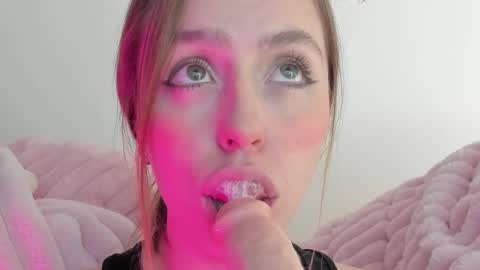 Snapshot of sofia_palacios_ chatting on February 16, 3:47 am online show from February 16, 3:47 am