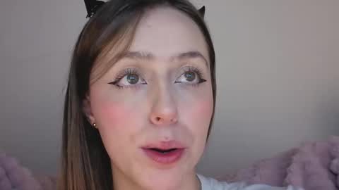     online show from November 13, 4:15 am