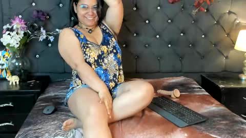 sofia_sorceress online show from November 3, 12:22 am
