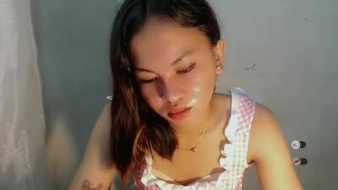 sofia_sweetheart18 online show from December 5, 2:00 am