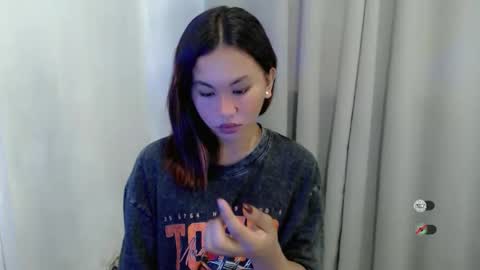 sofia_sweetheart18 online show from February 1, 5:04 am