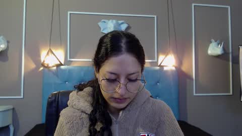 Sofa online show from November 6, 11:35 am