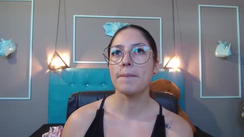 Sofa online show from November 7, 11:45 am