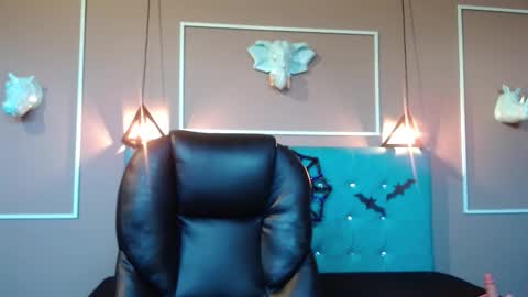 Sofa online show from October 19, 11:04 am