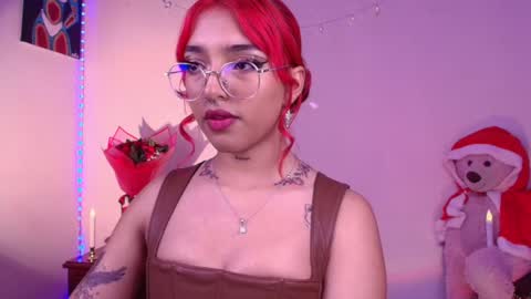 Sofia online show from December 7, 3:53 am