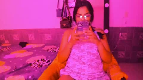 Snapshot of sofiacandy17 chatting on March 3, 10:17 am Danna Sofia online show from March 3, 10:17 am