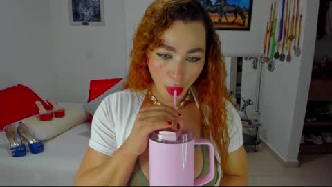 Sofi Galvis online show from February 1, 2:45 pm