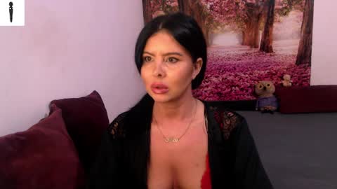 sofialiub online show from December 8, 5:33 pm