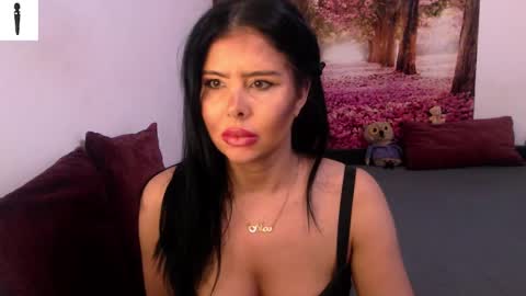 sofialiub online show from December 3, 1:27 pm