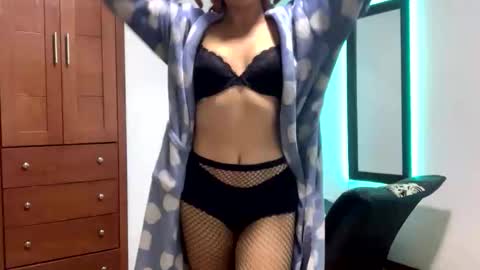Sofi online show from April 9, 12:00 pm