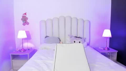 Sofi online show from April 20, 11:08 pm