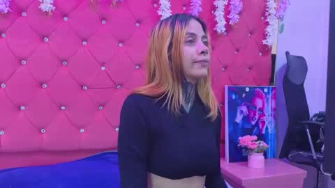 Snapshot of sofii_anal_ chatting on September 28, 2:09 am sofii_anal_ online show from September 28, 2:09 am
