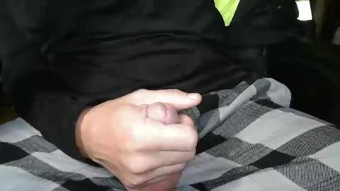 Snapshot of softandbi chatting on October 29, 1:46 pm Andy online show from October 29, 1:46 pm