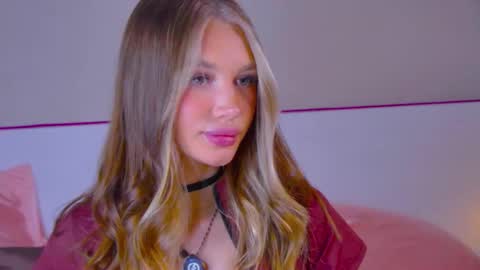 softttide online show from February 8, 6:33 pm