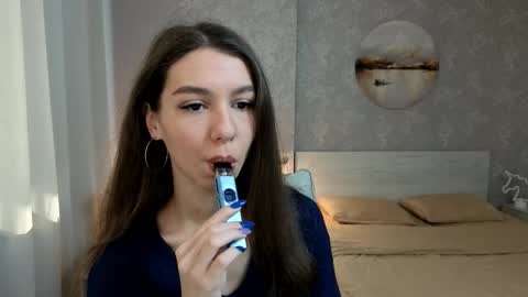 Kelly online show from October 2, 9:30 am