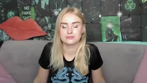 sofysoft online show from September 12, 4:58 am