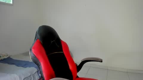 Moonie  online show from September 18, 10:03 pm