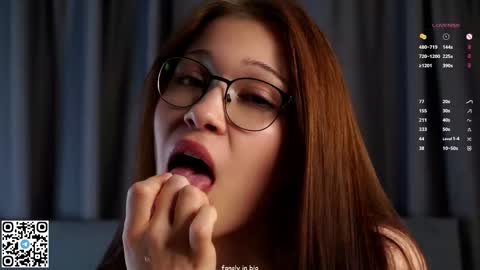 Ela online show from October 30, 1:28 am