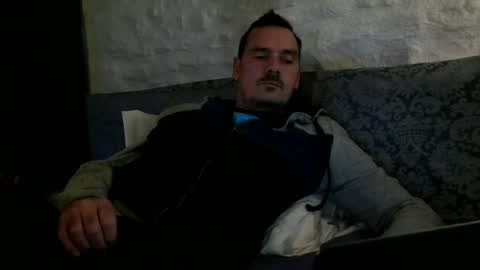 Alex Dixon online show from February 1, 7:15 am