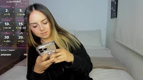 Sofi online show from April 28, 2:27 am