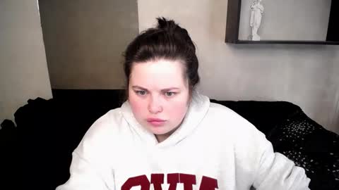 sophia__olsen online show from October 28, 8:37 am