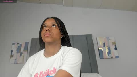 sophia_ebony___ online show from May 1, 12:21 pm