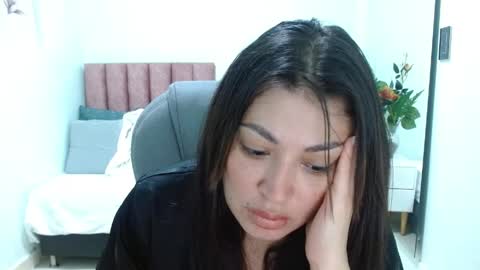 Sophia  online show from April 9, 1:28 pm