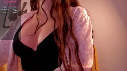 Snapshot of sophiaa_sensual chatting on October 16, 2:22 am Sophia online show from October 16, 2:22 am