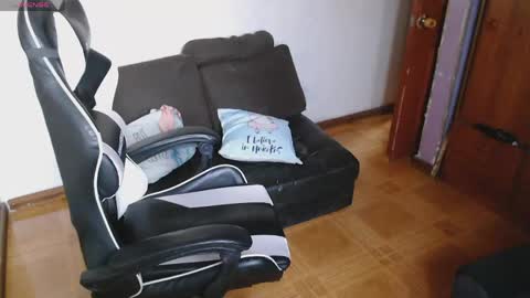 sophiaa_vega_ online show from April 23, 10:33 pm